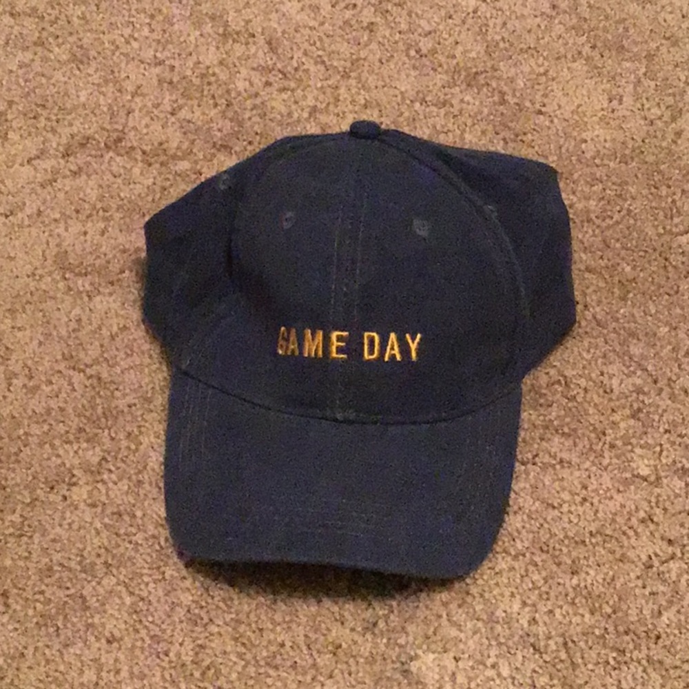 SOLD Game day “hat !!!